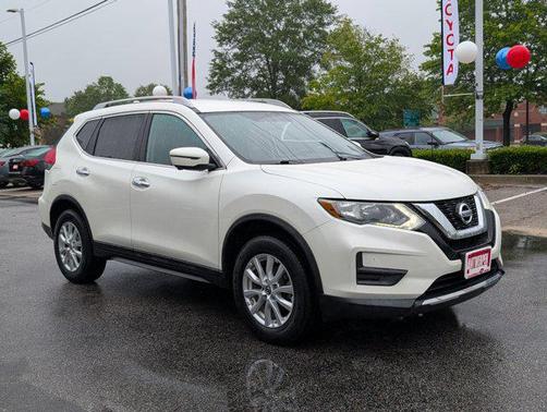 2017 Nissan Rogue SV