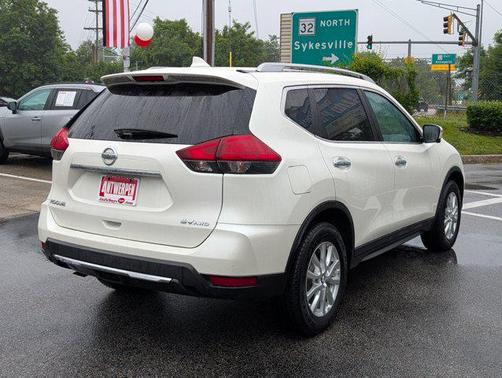 2017 Nissan Rogue SV