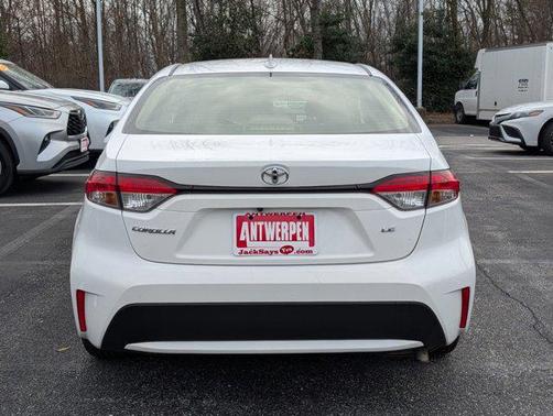 2022 Toyota Corolla LE