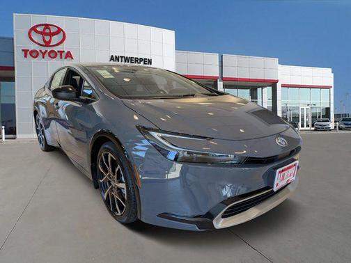 2025 Toyota Prius L