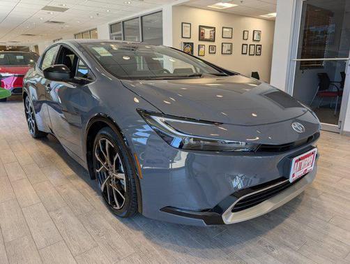 2025 Toyota Prius L