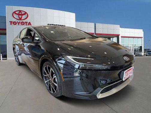 2025 Toyota Prius L