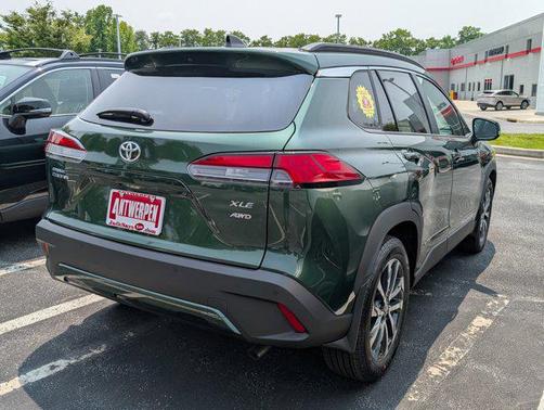 2025 Toyota Corolla Cross XLE
