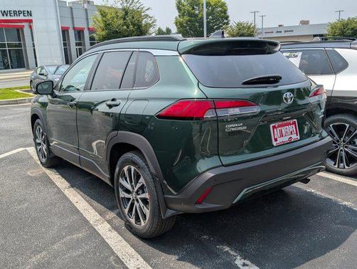 2025 Toyota Corolla Cross XLE