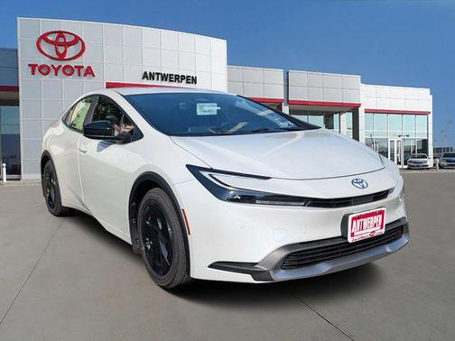 2025 Toyota Prius L