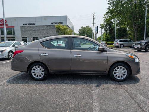 2017 Nissan Versa 1.6 SV