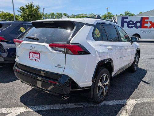 2025 Toyota RAV4 Hybrid SE