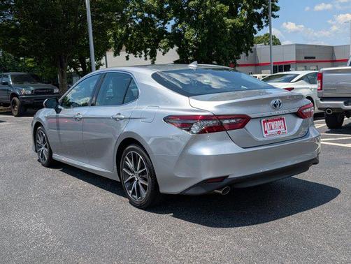 2021 Toyota Camry Hybrid XLE