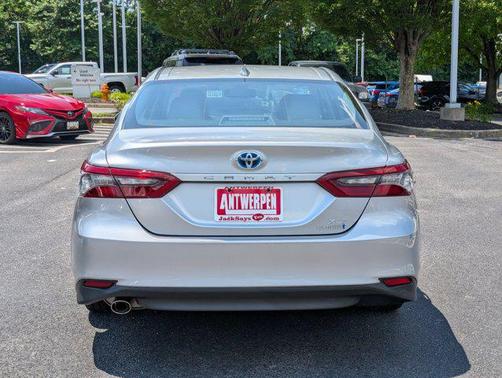 2021 Toyota Camry Hybrid XLE