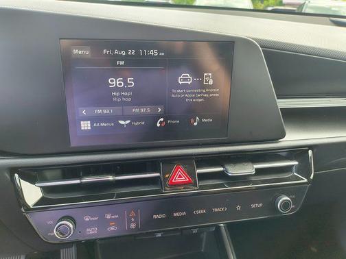2024 Kia Niro LX
