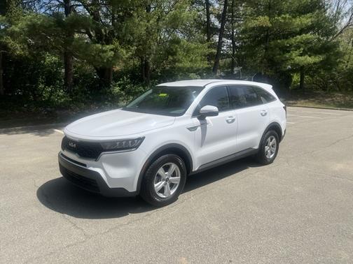 2023 Kia Sorento LX