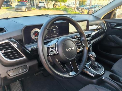 2024 Kia Seltos S