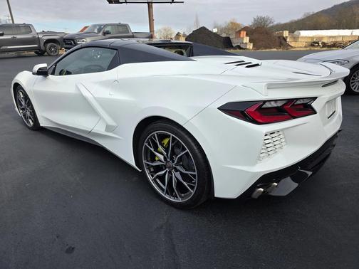 2024 Chevrolet Corvette Stingray w/2LT