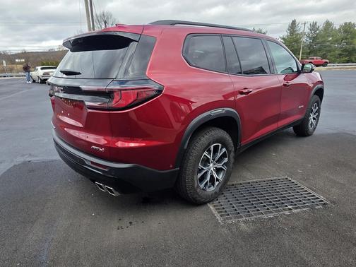 2024 GMC Acadia AWD AT4