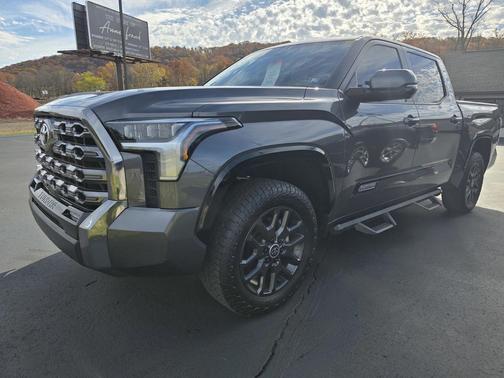 2024 Toyota Tundra Platinum