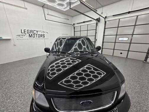 Black 2001 Ford F-150 Harley-Davidson Crew Cab