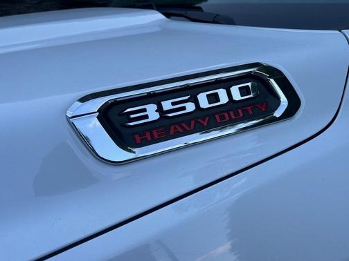 2019 RAM 3500 Laramie