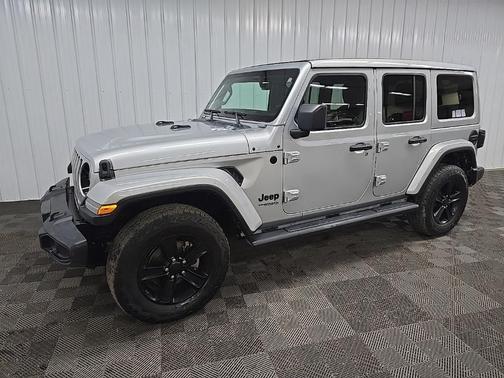 2022 Jeep Wrangler Unlimited Sahara Altitude