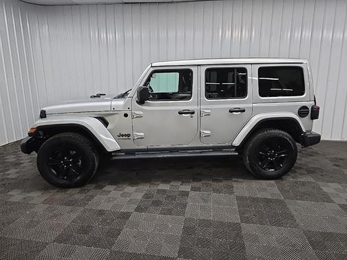 2022 Jeep Wrangler Unlimited Sahara Altitude