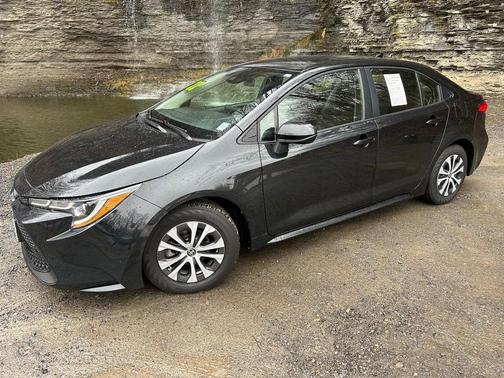 2022 Toyota Corolla Hybrid LE