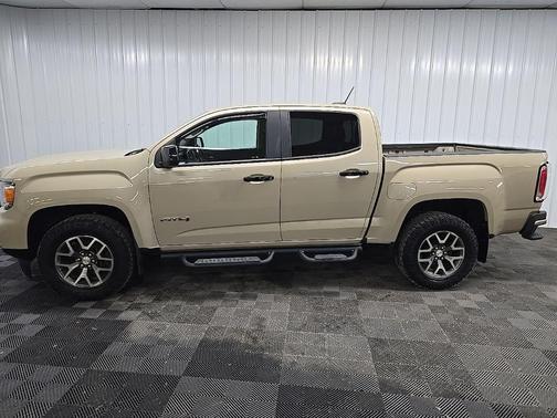 Desert Sand Metallic 2021 GMC Canyon AT4 w/Cloth