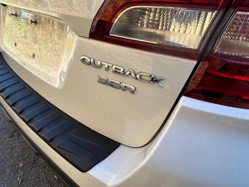 2019 Subaru Outback 3.6R Touring