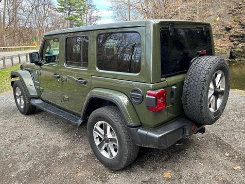 2022 Jeep Wrangler Unlimited Sahara