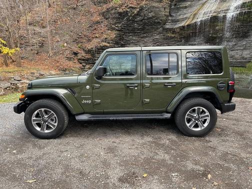 2022 Jeep Wrangler Unlimited Sahara