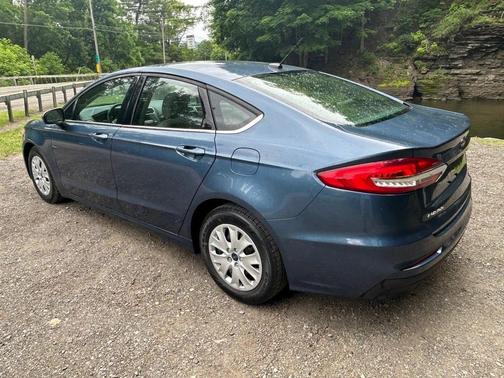 2019 Ford Fusion S