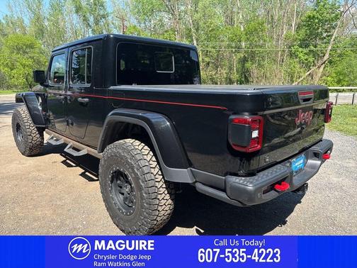 Black Clearcoat 2020 Jeep Gladiator Rubicon