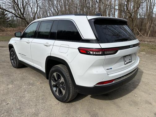 2024 Jeep Grand Cherokee 4xe Base