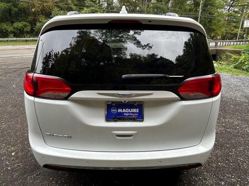 2018 Chrysler Pacifica Touring-L