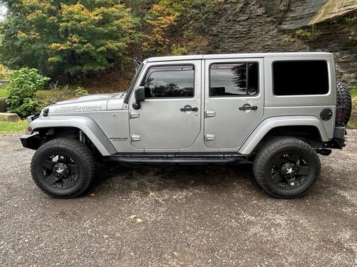 2017 Jeep Wrangler Unlimited Sahara
