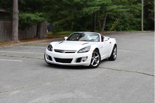 2008 Saturn Sky Red Line