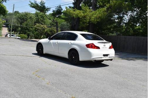 2013 INFINITI G37x Base