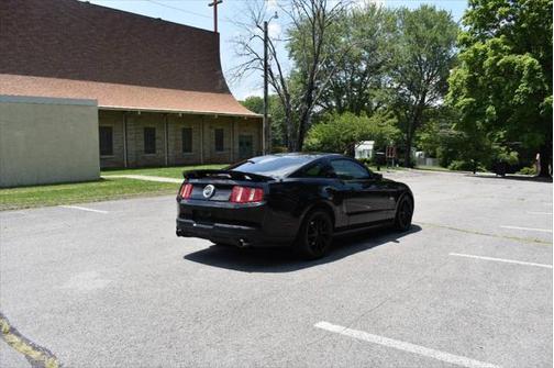 2011 Ford Mustang GT Premium