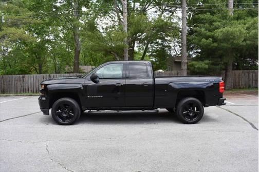 2017 Chevrolet Silverado 1500 Custom
