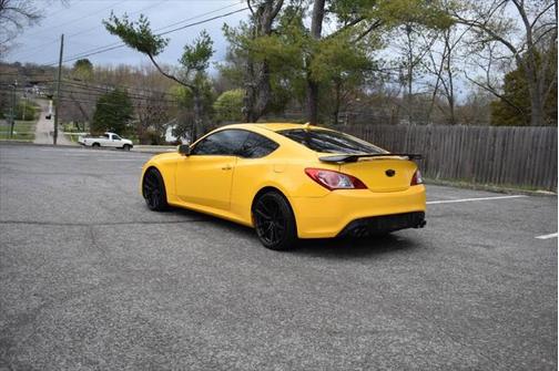 2011 Hyundai Genesis Coupe 3.8 Track