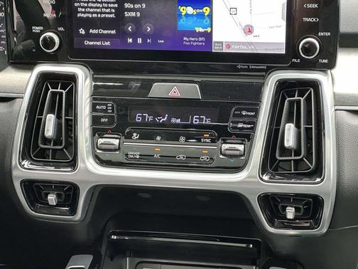 2022 Kia Sorento Plug-In Hybrid SX