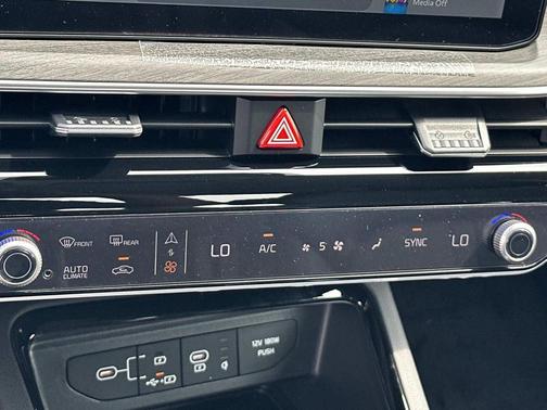 2026 Kia K5 EX