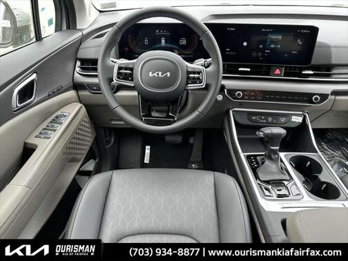2025 Kia Carnival EX