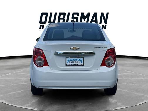 Summit White 2015 Chevrolet Sonic LT