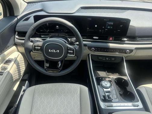 2025 Kia Carnival Hybrid SX