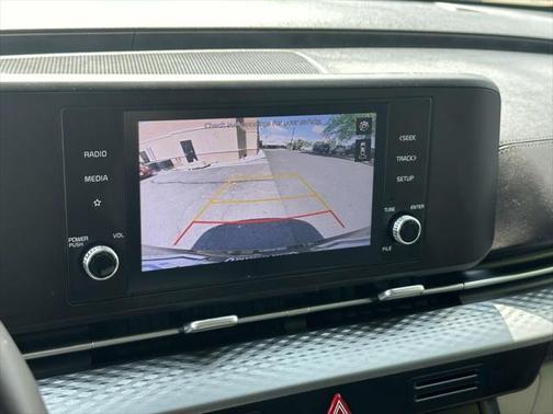 2022 Kia Carnival LXS