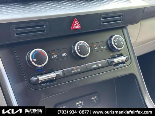 2022 Kia Carnival LXS
