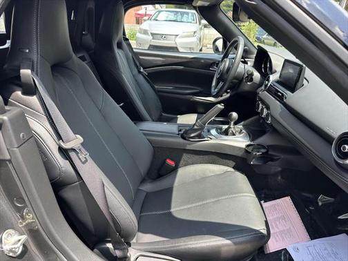 2022 Mazda MX-5 Miata Grand Touring
