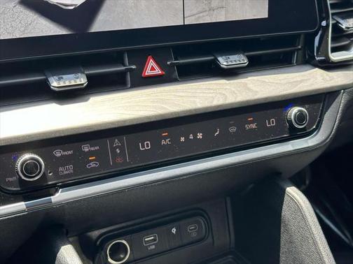 2024 Kia Sportage S
