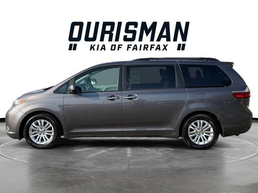 2015 Toyota Sienna XLE