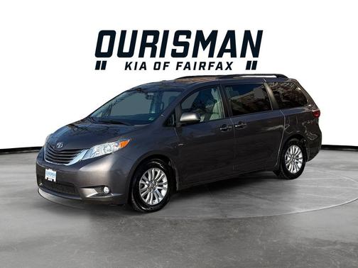 2015 Toyota Sienna XLE