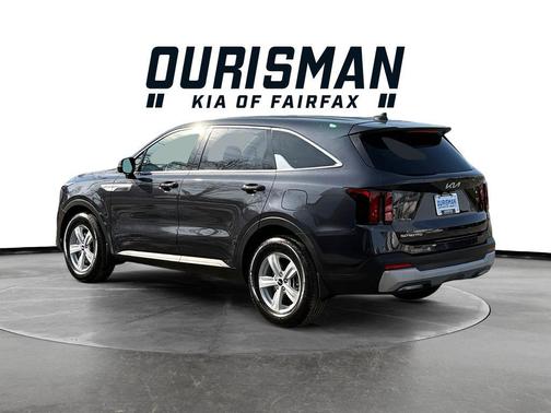 2025 Kia Sorento LX